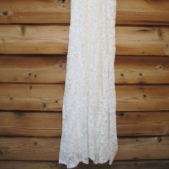 DB Studio Stretch Lace Halter Neck Gown - Picture 8 of 13